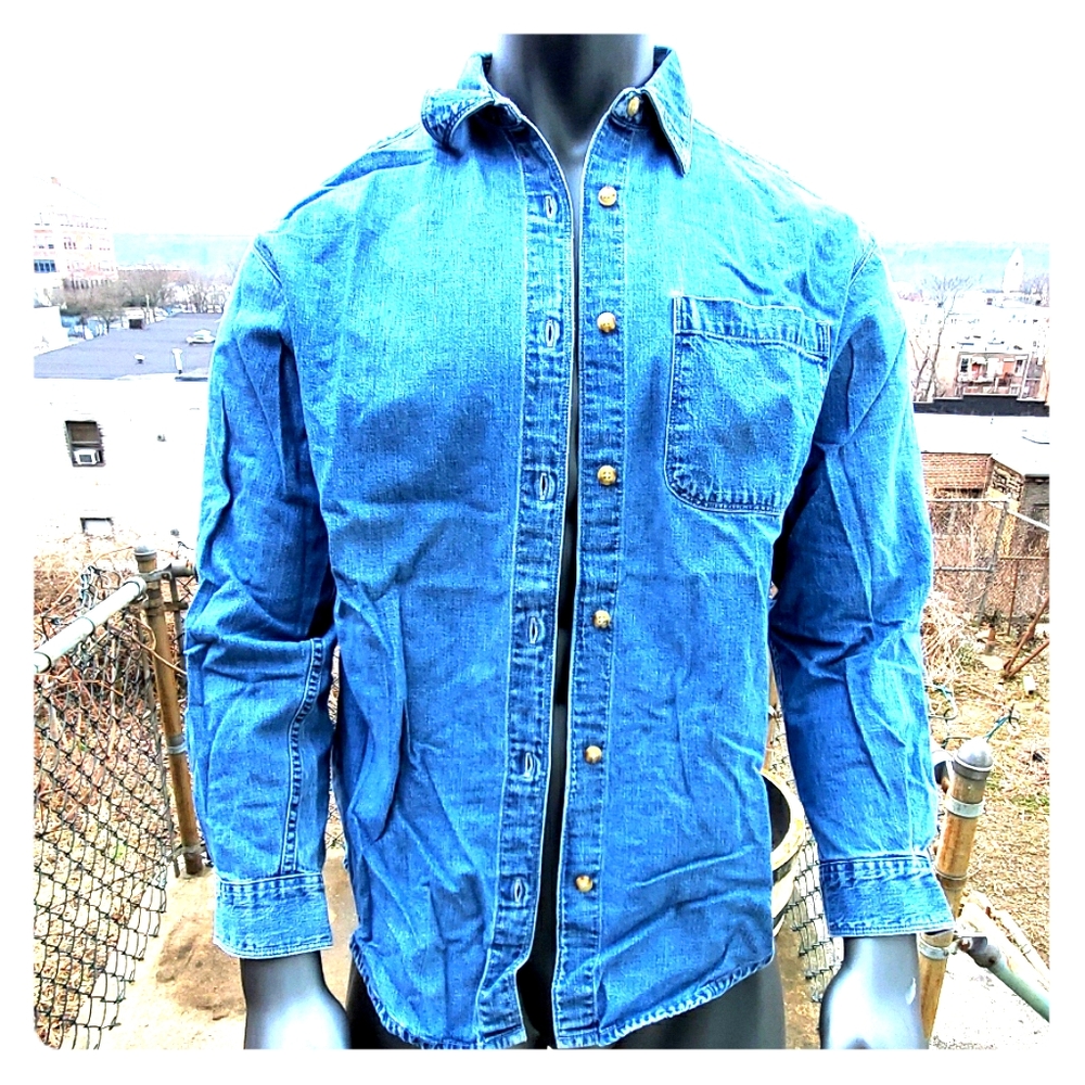 EDDIE BAUER DENIM LONG SLEEVE SHIRT